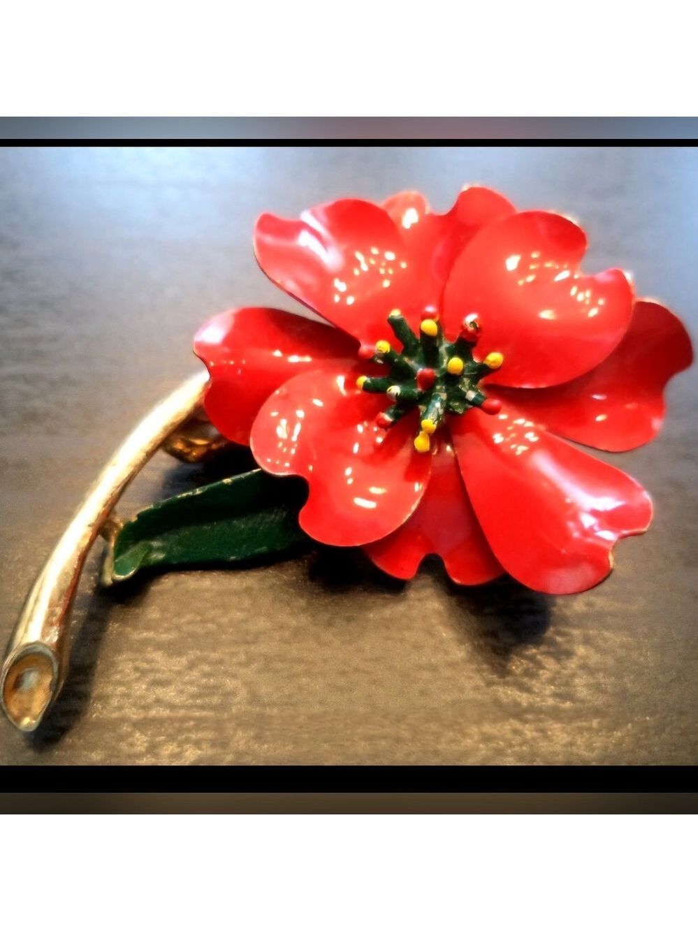 STUNNING VINTAGE ESTATE ENAMELED FLOWER 2 1/8" BROOCH